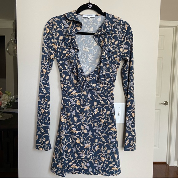 WeWoreWhat Dresses & Skirts - WeWoreWhat Floral Dress, long sleeves, Size S